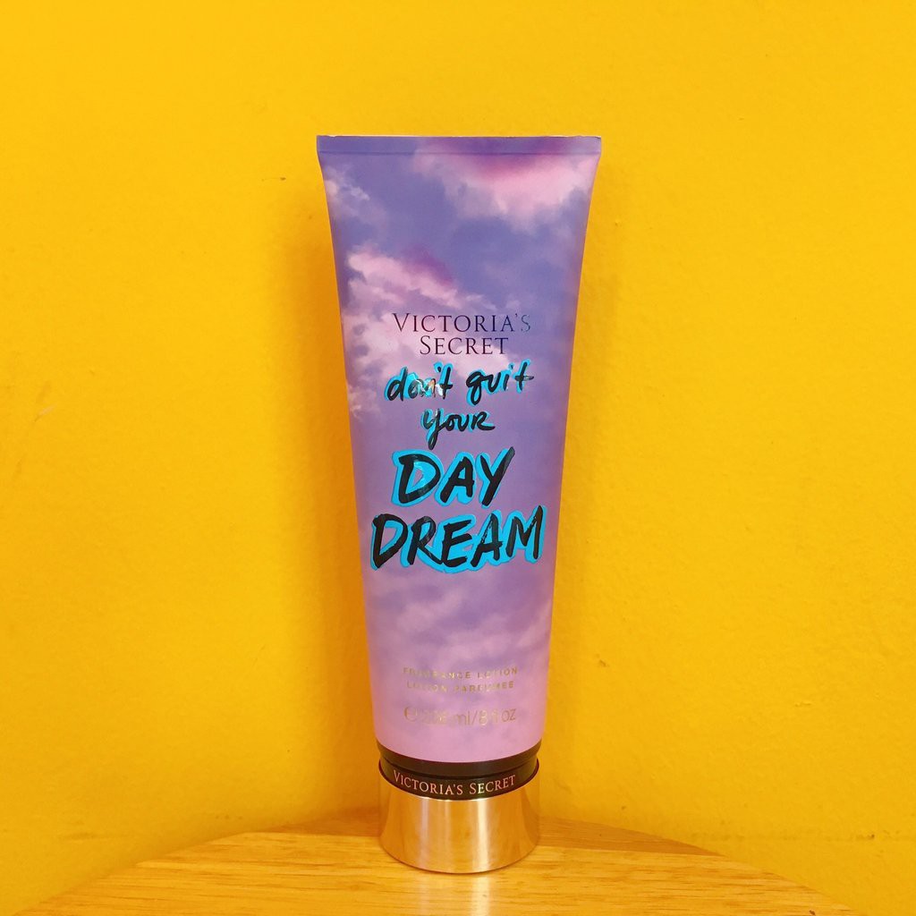 Dưỡng thể giữ ẩm da cao cấp authentic Victoria's Secret Fragrance Lotion Don't Quit Your Day Dream 236ml (Mỹ)
