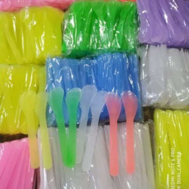 Combo 1.000 que trộn mặt nạ, trộn kem body, trộn tắm trắng (loại tốt) | BigBuy360 - bigbuy360.vn