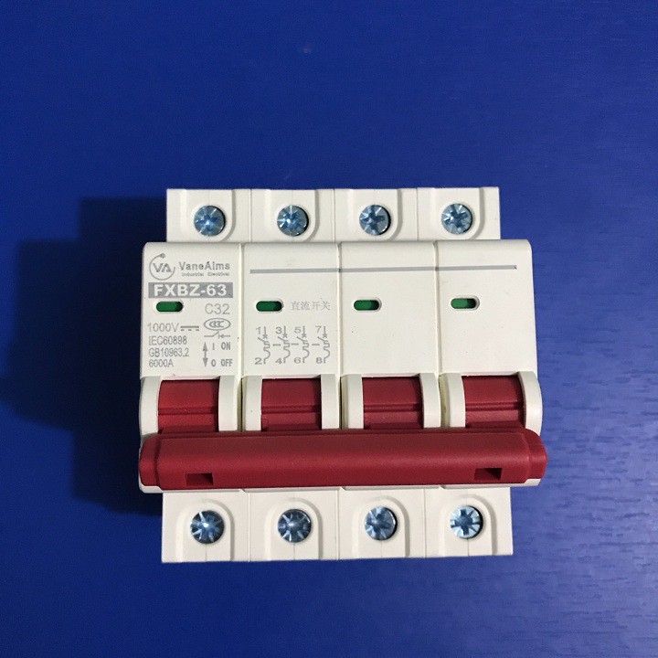 CB Aptomat DC 4 cực 1000v 32A