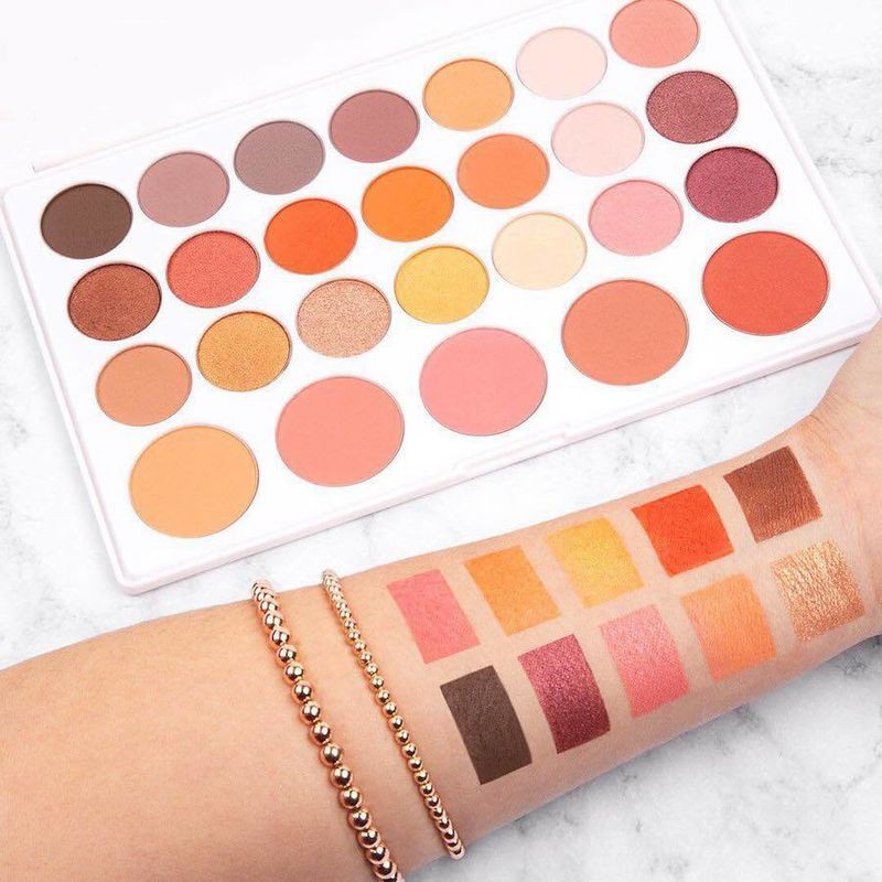 Bảng phấn mắt và má hồng BH Nouveau Neutrals 26 Color Shadow & Blush Palette