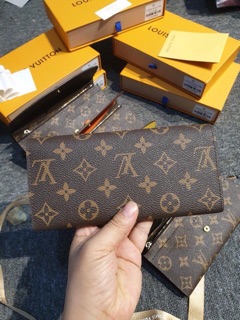 Ví Lv full box