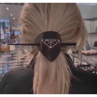 [Ảnh Thật - Hàng New 2020] Trâm cài tóc Prada