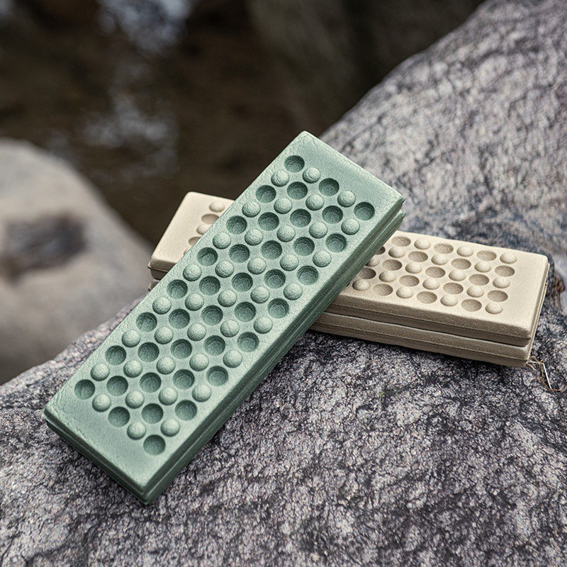 Tấm đệm ngồi tổ trứng XPE gấp gọn NatureHike NH20PJ025