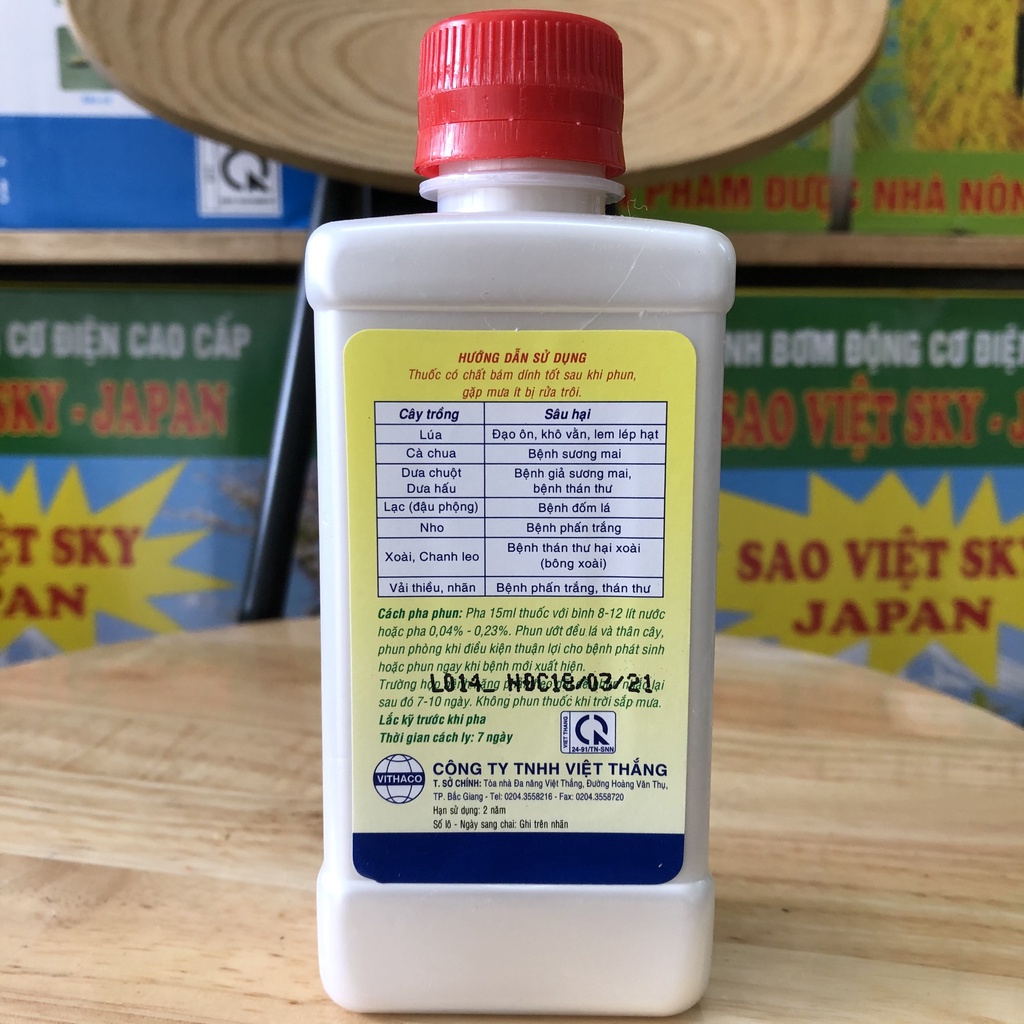 Chế phẩm trừ nấm bệnh cây trồng Daconil 500sc 240ml (Đạo ôn, khô vằn, sương mai, thán thư, phấn trắng, đốm lá)