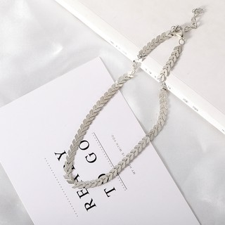 Vòng cổ nhiều lá gắn kết