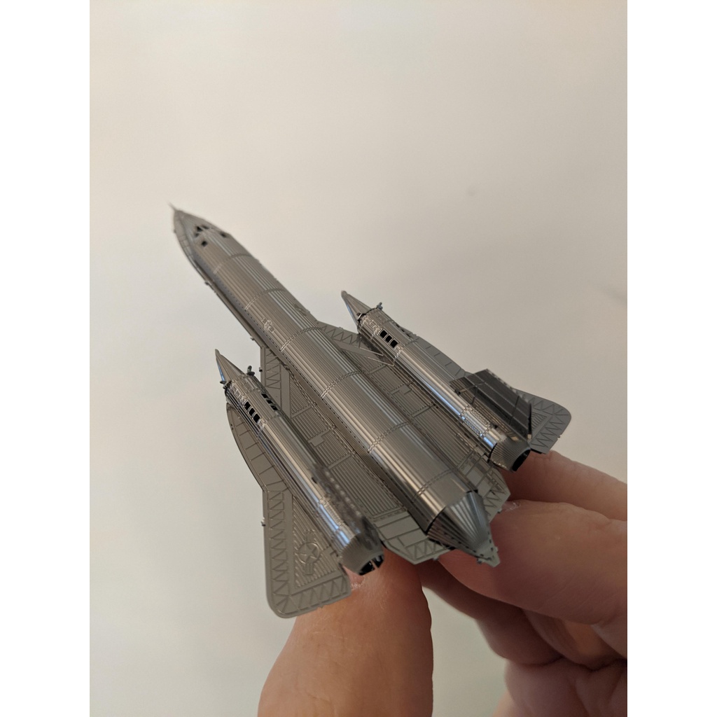 Mô Hình 3D Kim Loại Trinh Sát Chim Đen SR-71 Blackbird