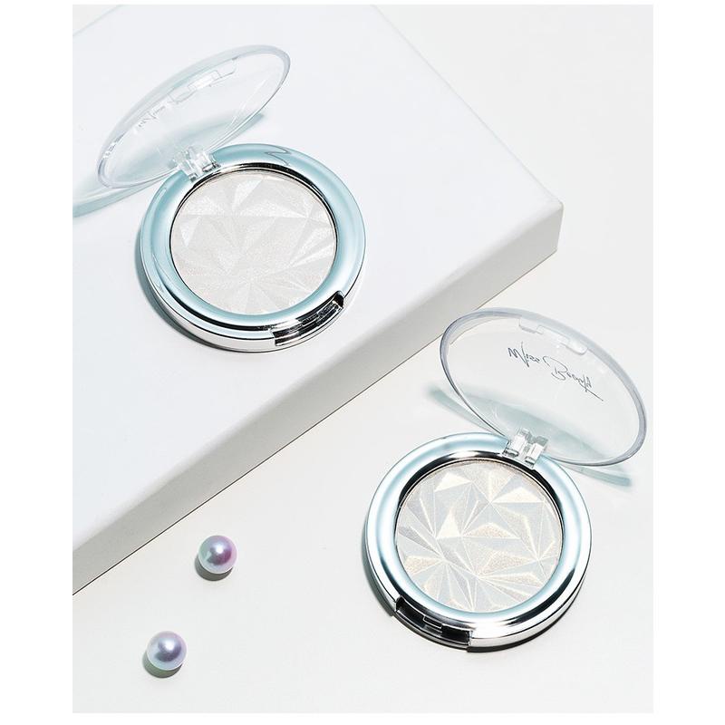 Bảng Phấn Bắt Sáng Màu Nhũ Lấp Lánh Tạo Khối Khuôn Mặt