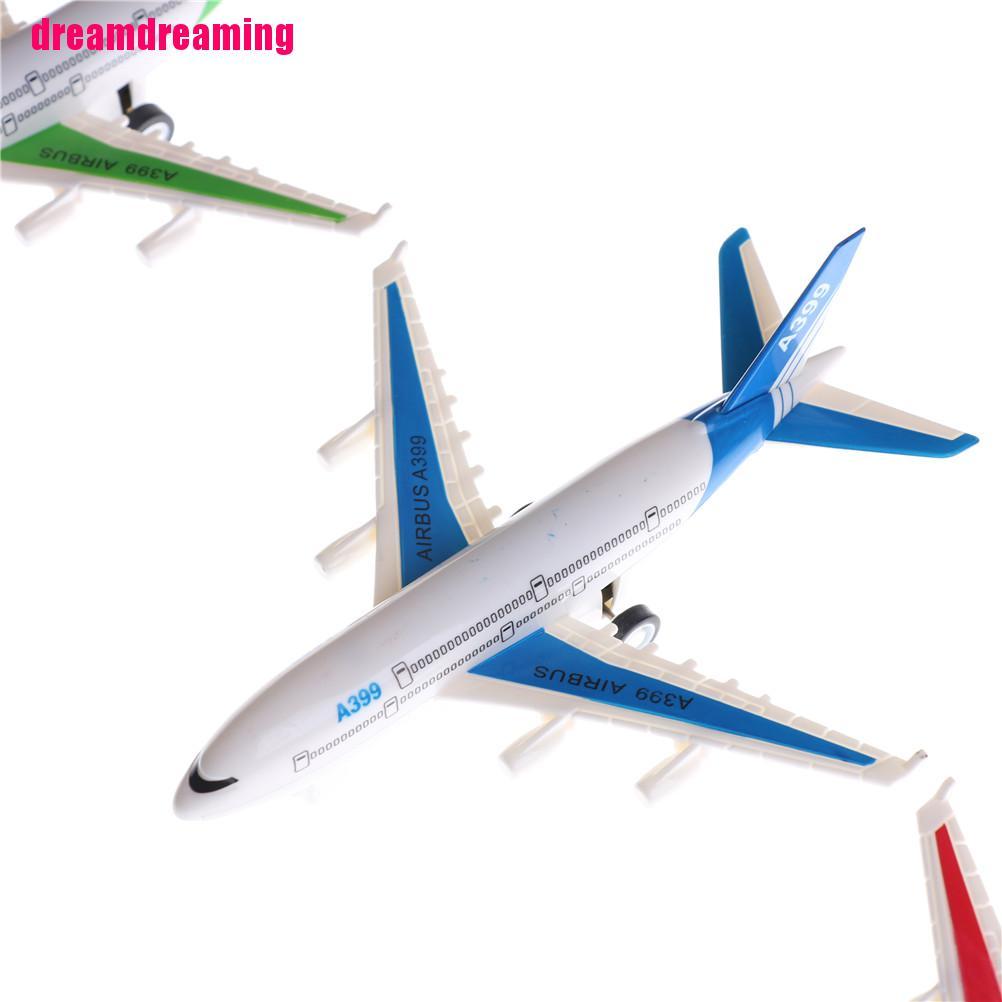 Mô Hình Máy Bay Hành Khách Làm Từ Nhựa Kéo Trở Lại