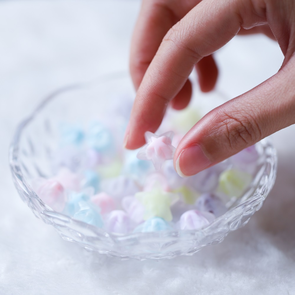 Set 20 hạt xỏ làm đồ trang sức thời trang hình ngôi sao/trái tim bằng nhựa acrylic