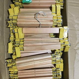 Kẹp gỗ treo quần áo