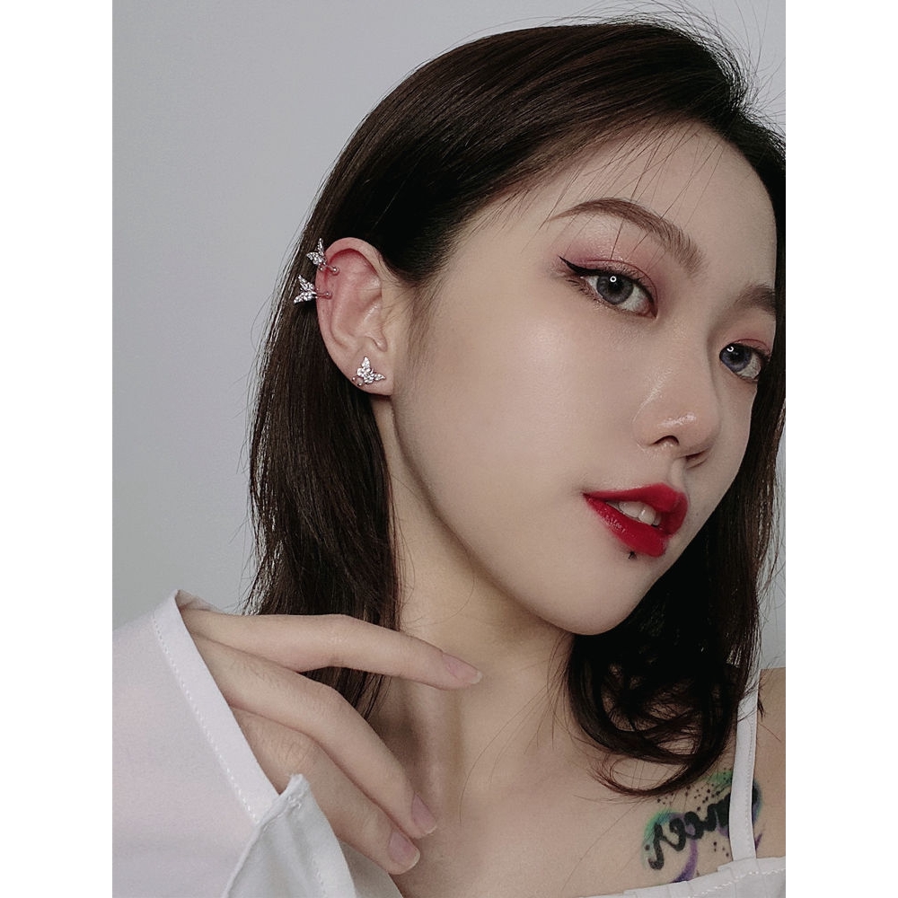 Đôi khuyên tai hình bươm bướm phong cách thời trang xinh xắn cho phái nữ