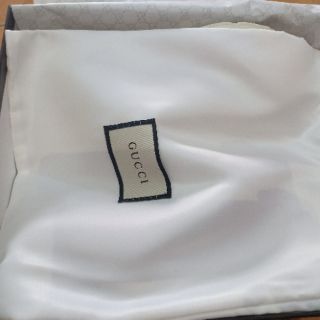 Giày Gucci môi hàng siêu cấp