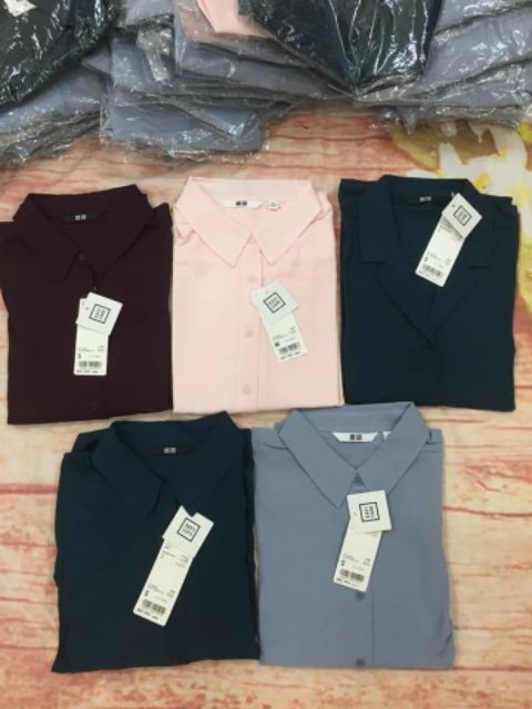 Áo sơ mi Uniqlo