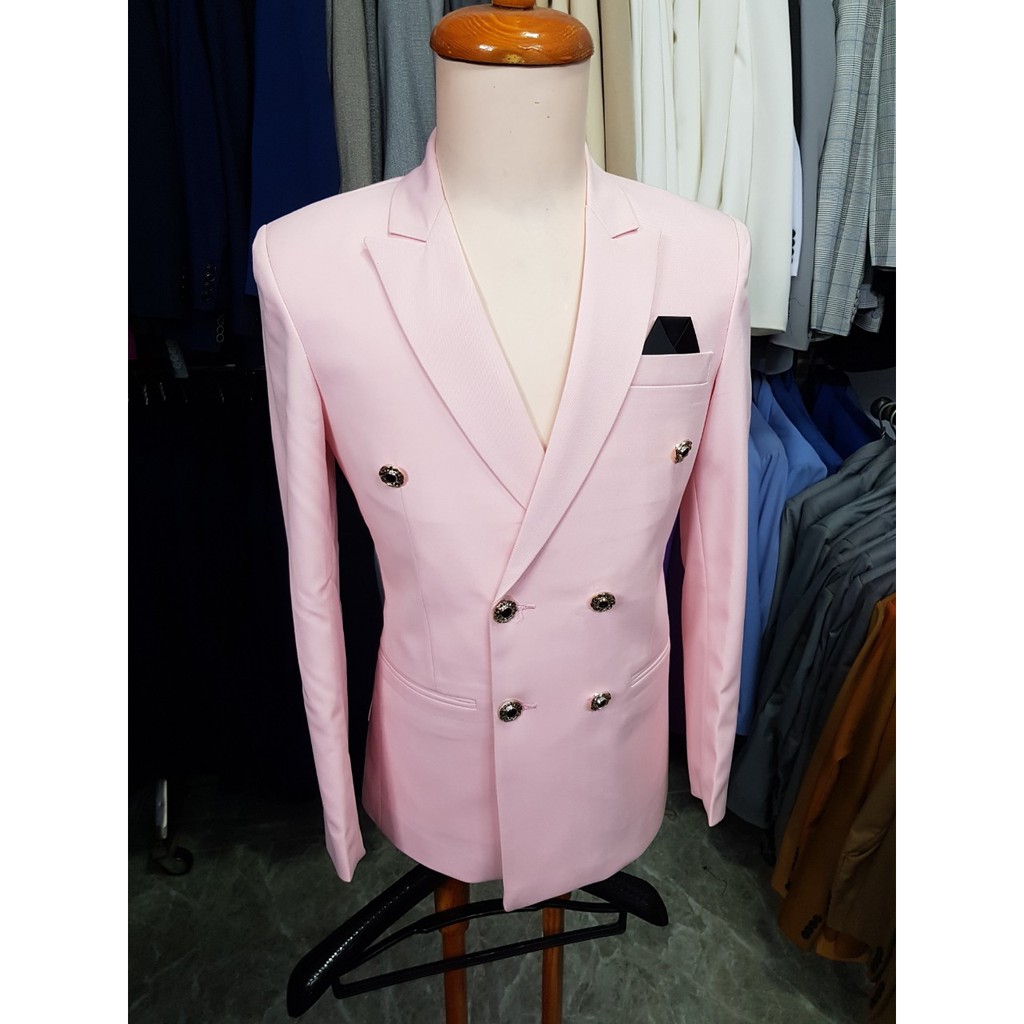 Bộ vest nam màu hồng kiểu 6 nút chất vải dày mịn + phụ kiện cà vạt kẹp nơ