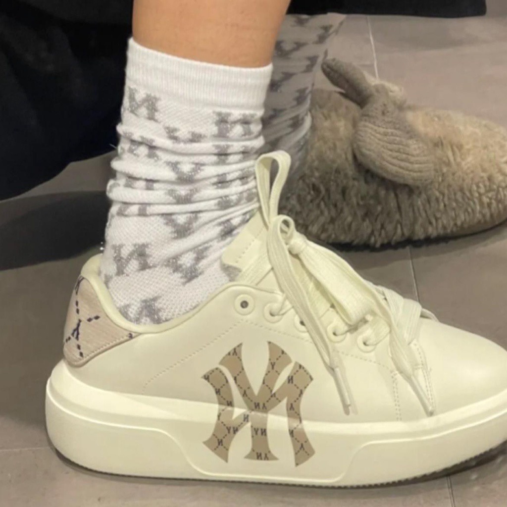 Giày M.L.B Classic Mo.no NY Yellow