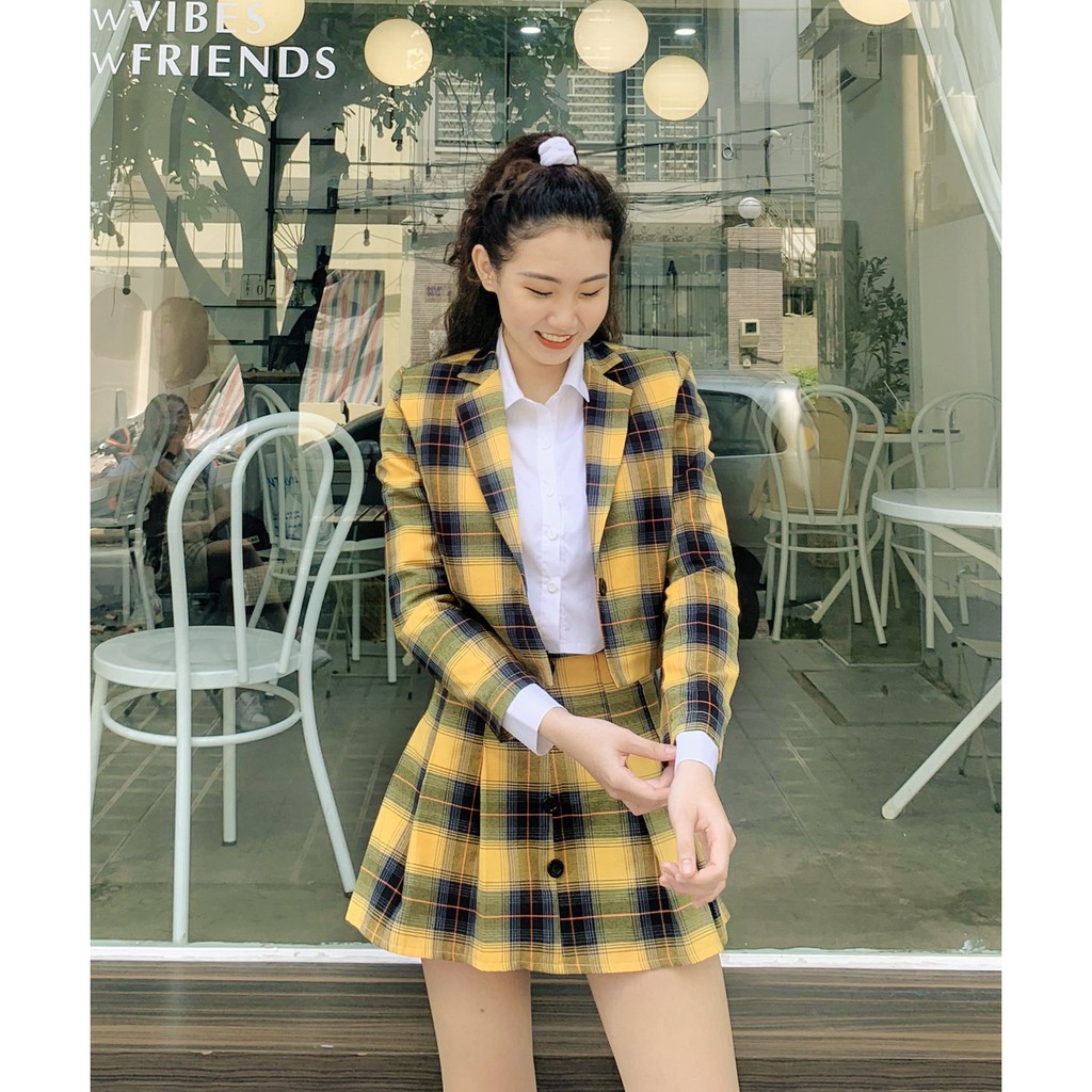 DALLA Áo sơ mi trắng nữ tay dài croptop Dalla Saigon | BigBuy360 - bigbuy360.vn