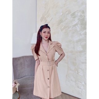Váy cổ vest kèm đai đá