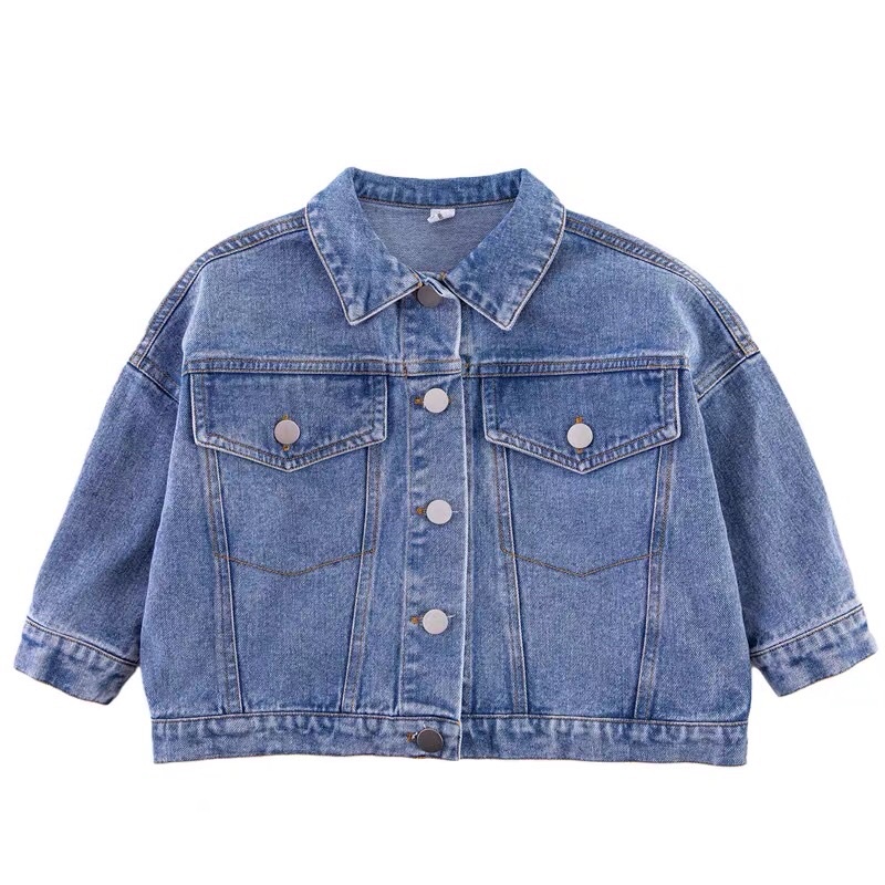 Áo khoác Jeans cho bé gái bé trai cổ bẻ phối nút cài dọc và túi ngực xinh xắn A01