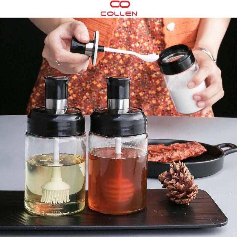 Hũ đựng gia vị thuỷ tinh 250ML tăng kèm thìa múc, cọ phết dầu hoặc đồ lấy mật ong đa năng tiện lợi COLLEN LIFE