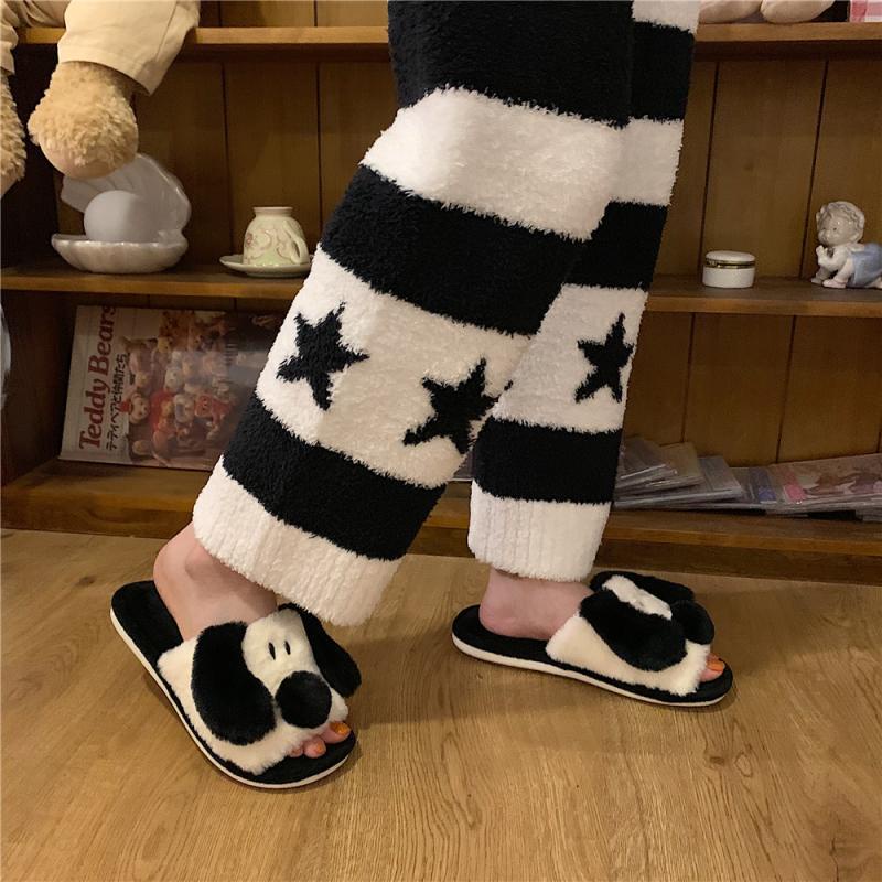 Dép Bông Đi Trong Nhà Giữ Ấm Hình Cún Con Màu Trắng Đen Dễ Thương Cho Cặp Đôi