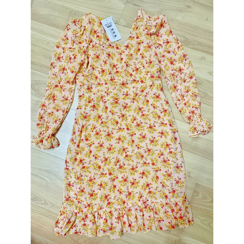 ĐẦM BODY HOA NHÍ VÀNG ĐUÔI CÁ (Chỉ còn size M)