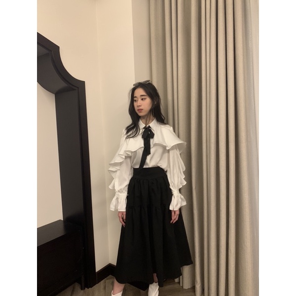 NineToFive - Áo Luna