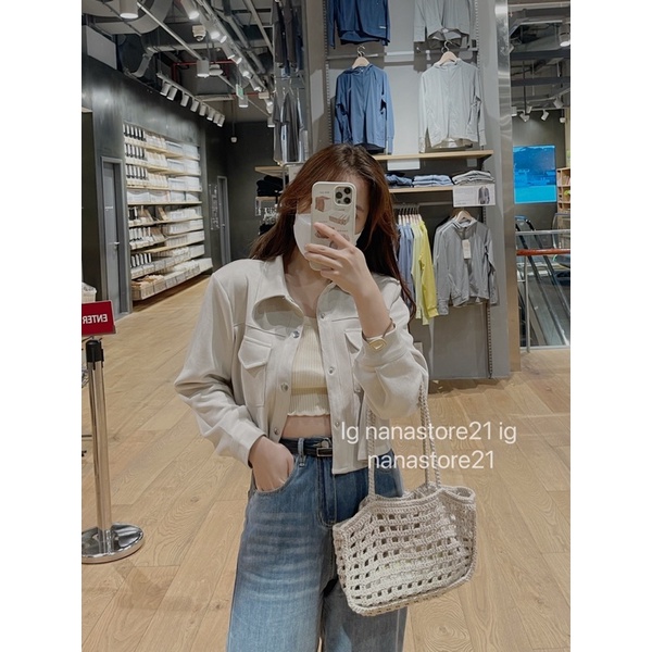 Áo khoác croptop da lộn có túi Nana21 Nanastore21