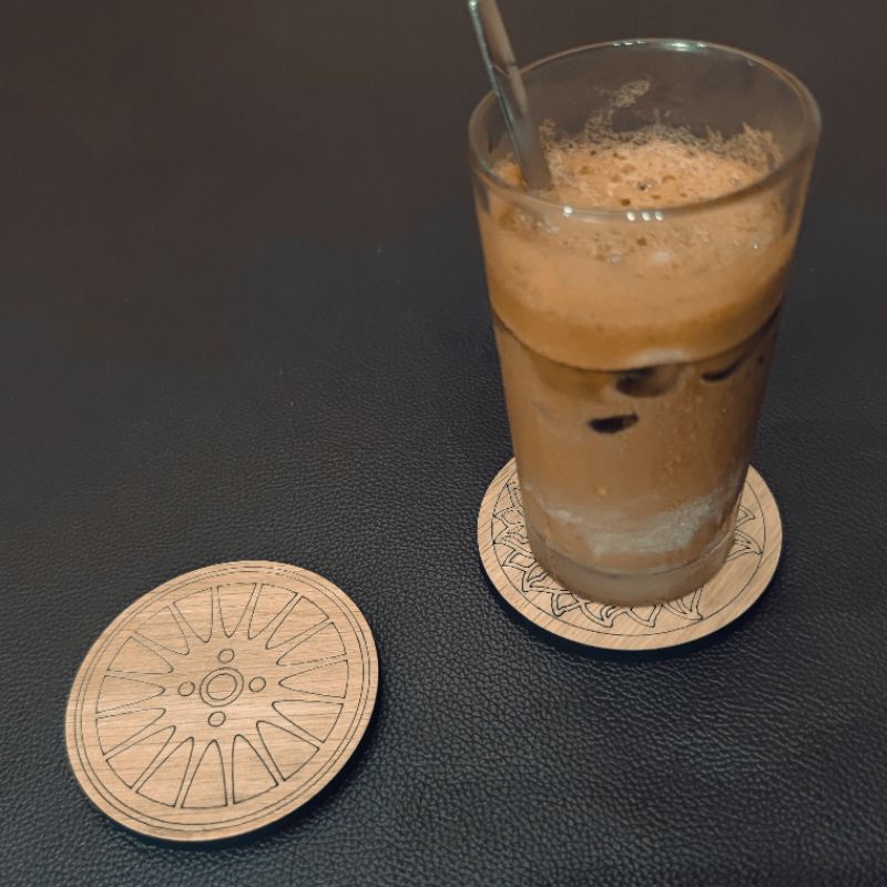Đế lót cốc, lót ly bằng gỗ cao cấp khắc họa tiết laser chuyên dụng cho các quán Cafe