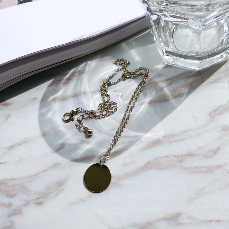 Vòng cổ choker đơn giản