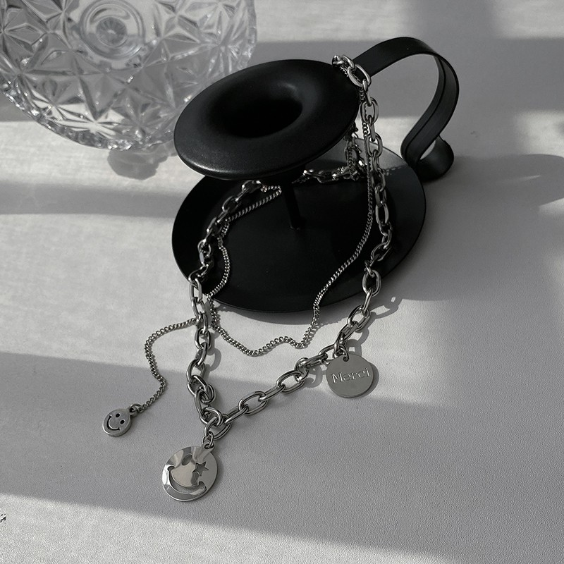 vòng cổ Chất Liệu Thép Titan Hình Mặt Cười C139