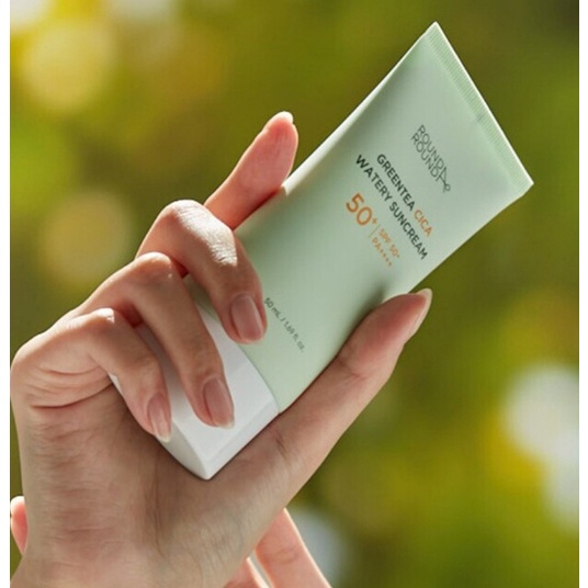 Kem chống nắng hóa học ROUNDAROUND GREEN TEA CICA WATERY SUNCREAM
