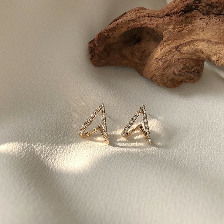 Bông tai mạ bạc 925 hình tam giác đính đá zircon đơn giản phong cách Hàn Quốc cho nữ
