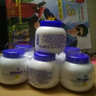 Combo 6 hủ kem Vitamin E Thái Lan