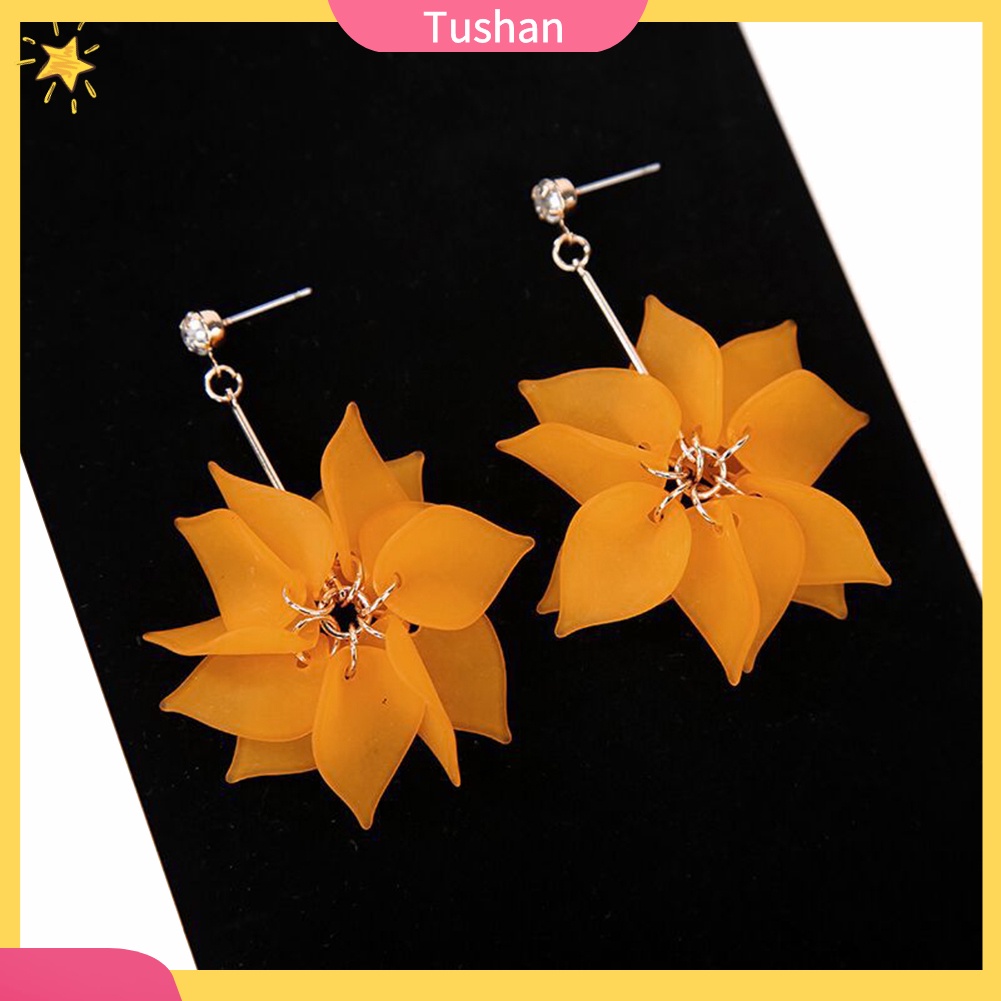 Khuyên tai dáng dài hình cánh hoa bằng nhựa thời trang nữ