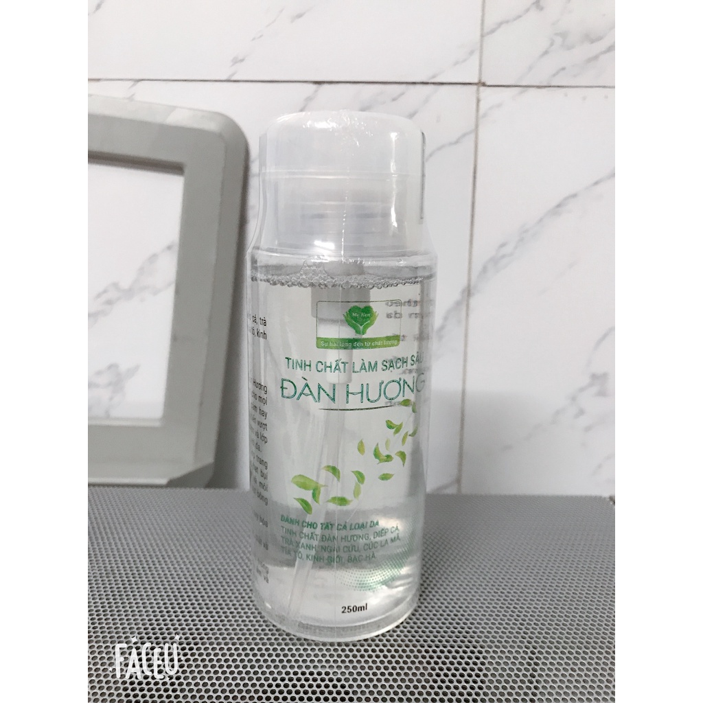 Tinh Chất Tẩy Trang Làm Sạch Sâu Đàn Hương Mẹ Ken