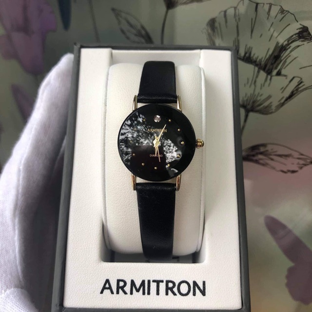 🍂🍂Armitron siêu xinh, giá lại mềm xìu 🎁Dòng diamond màu black viền mặt gương.. 🔺Case 24mm