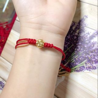 Vòng tết charm cỏ 4 lá vàng tây
