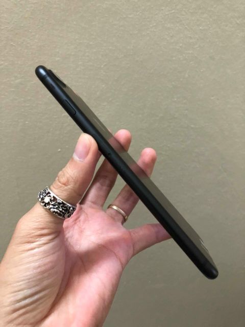 Điện thoại iphone 7 plus bộ nhớ 128G và 32G bản quốc tế và lock | BigBuy360 - bigbuy360.vn