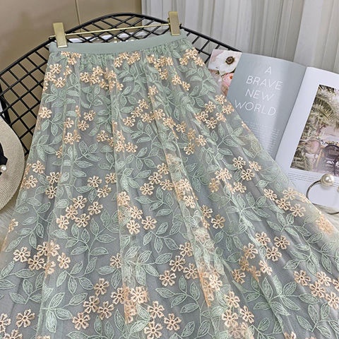 Chân váy chữ A lưng cao thêu họa tiết thời trang thu đông hàng mới dành cho bạn nữ 2022