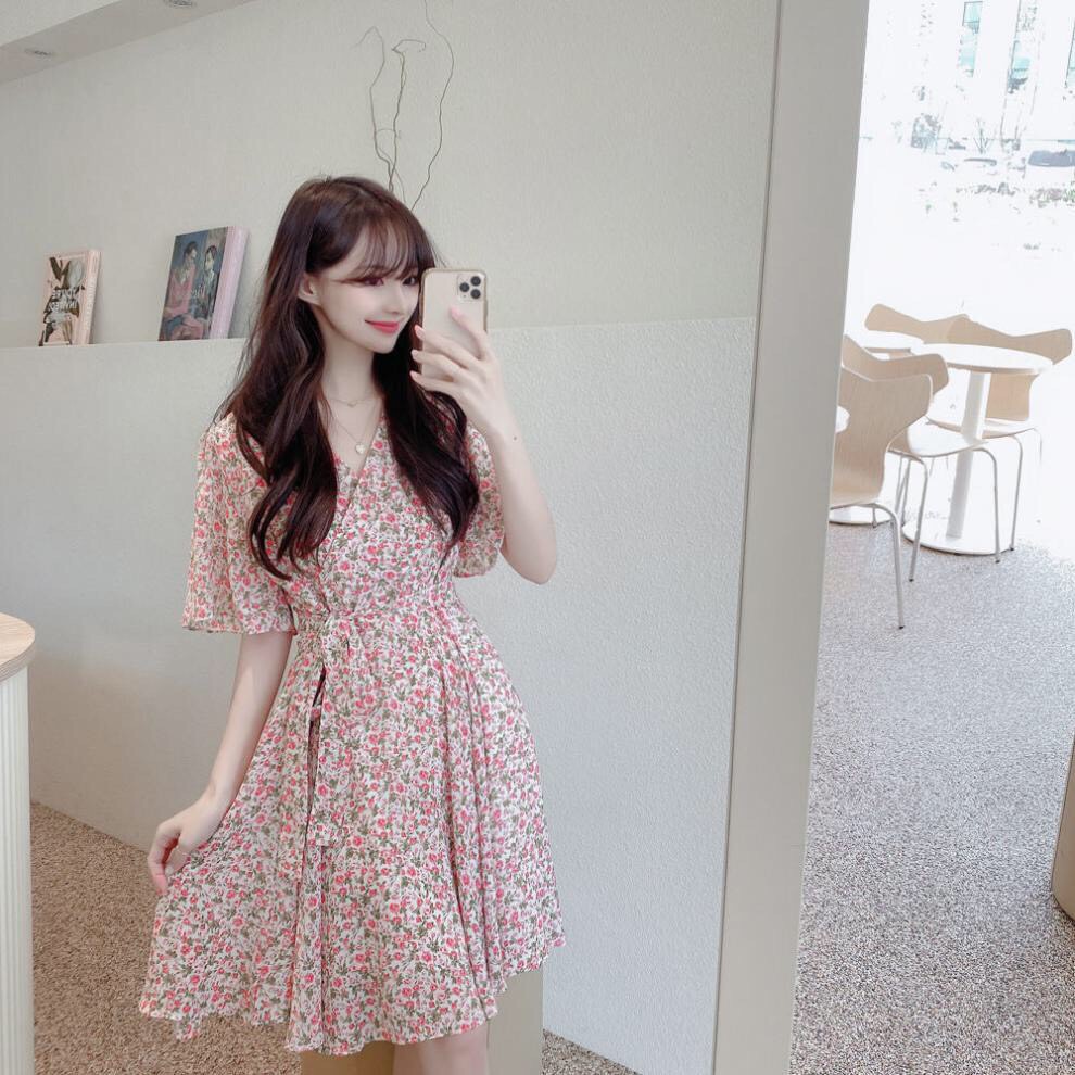 Váy Đầm Hoa Nhí Tay Lỡ Cổ Tim Dáng Xòe Chất Vải Mềm Mại Nhẹ Nhàng Có Dây Thắt Eo K5-E9 | BigBuy360 - bigbuy360.vn