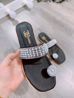 Dép xỏ ngón