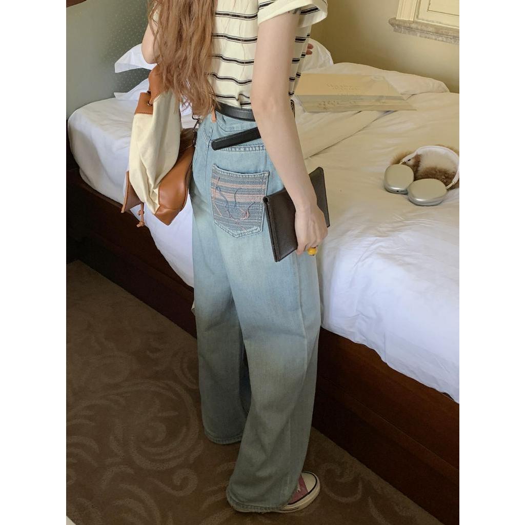 Quần Denim Ống Suông Phối Túi Thêu Họa Tiết Hoài Niệm Cổ Điển 63166