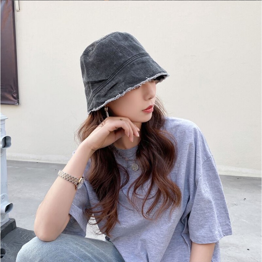 Mũ bucket vải bò, nón tai bèo rộng vành tua rua dáng tròn nhỏ có dây rút dành cho nam nữ thời trang Unisex Tom House