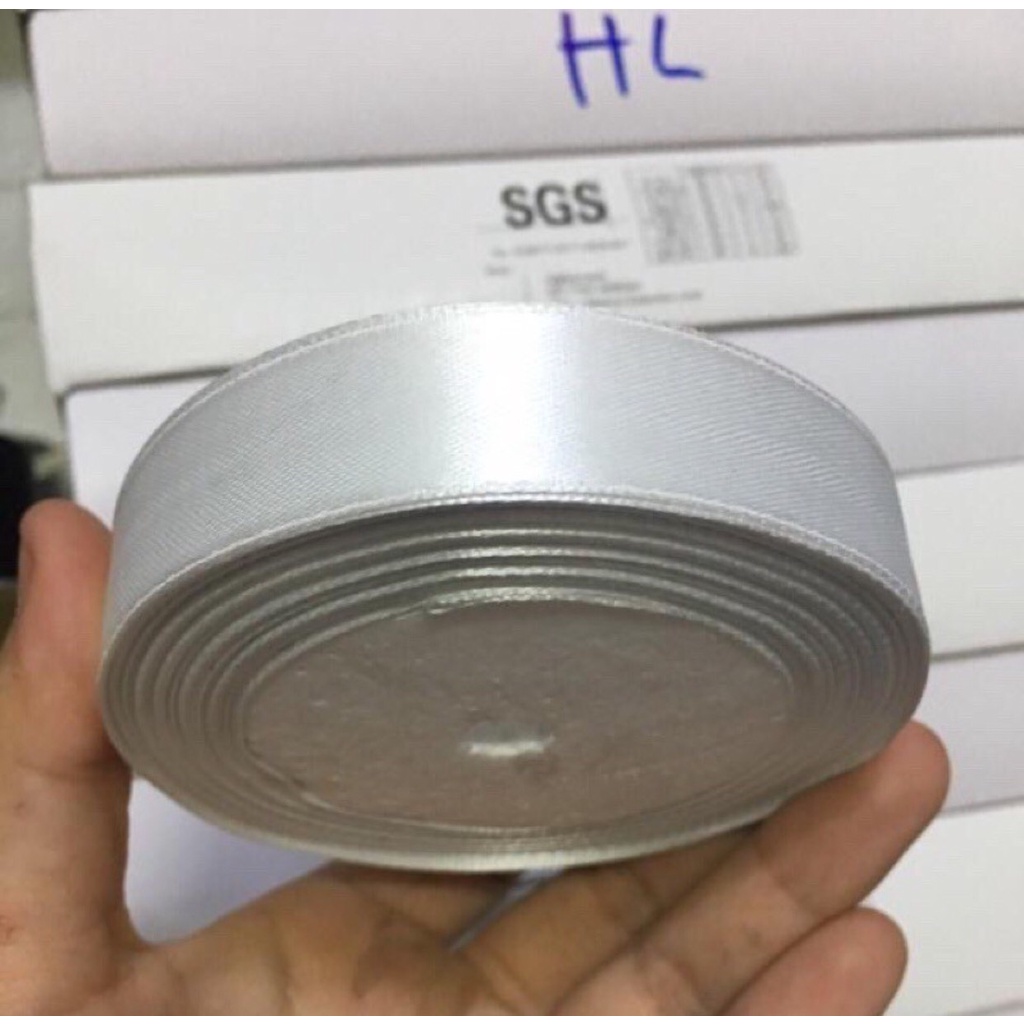 Sỉ 1 cây 10 cuộn duy băng lụa 2cm