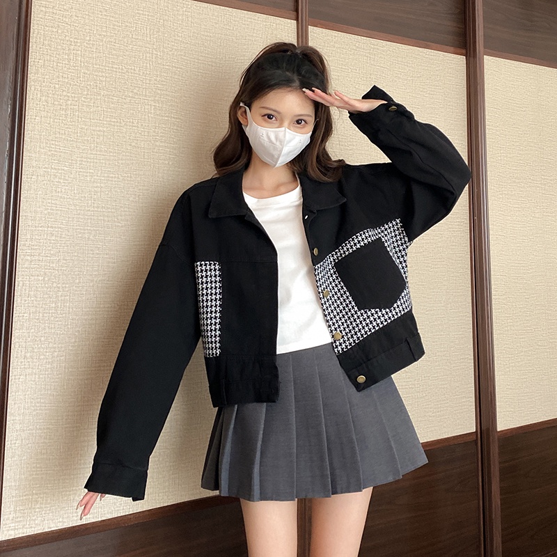 Áo khoác denim đen ngắn dáng rộng phong cách Hàn Quốc