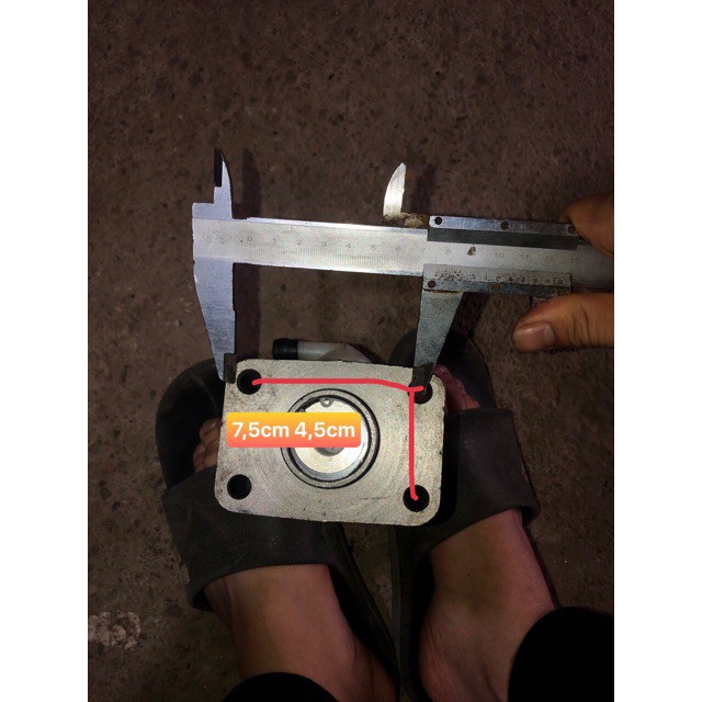 Tổng phanh 6700 xe forland 9,9 tạ  1 tấn ren bắt dầu phi 10 và phi 12