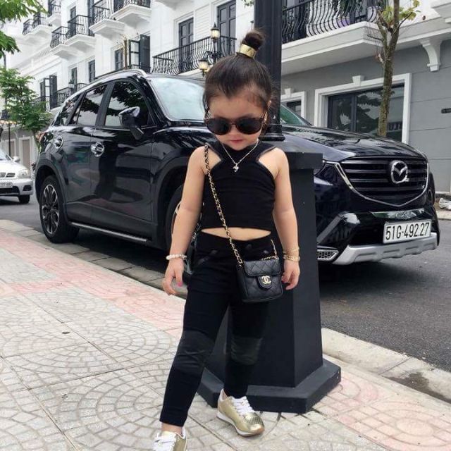 Bo cho be gai