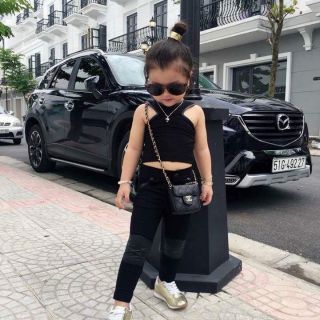 Bo cho be gai