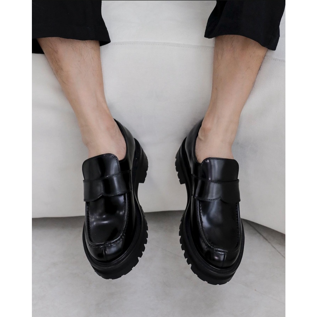 Giày Loafer SPOILED Da Bê Bóng Kính Đen