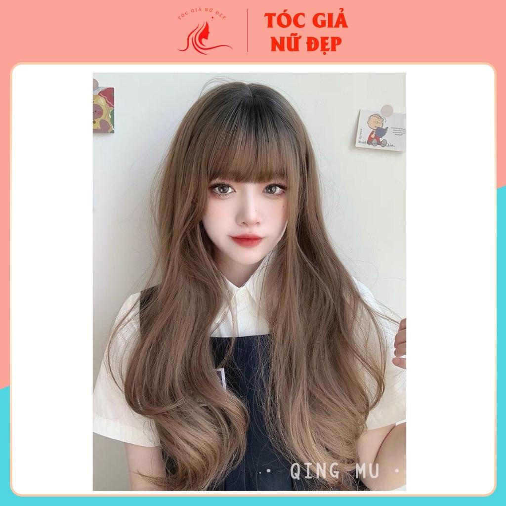Tóc giả nữ nguyên đầu nhuộm chân đen xoăn nhẹ, tặng kèm lưới trùm tóc.